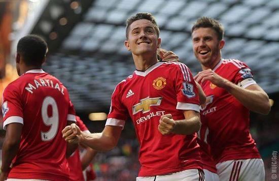 成为众多球 成为众多球